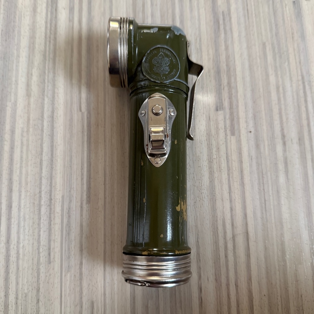 USALITE Vintsge Boy Scouts of America Offical Olive Green Flashlight